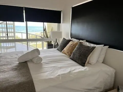 Absolute Beachfront Penthouse Sunshine Coast Qld Caloundra