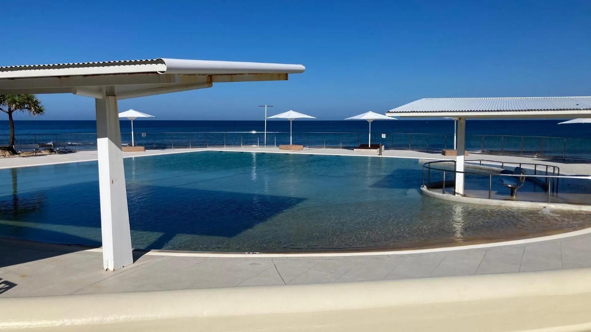Apartment Absolute Beachfront Penthouse Sunshine Coast Qld Caloundra